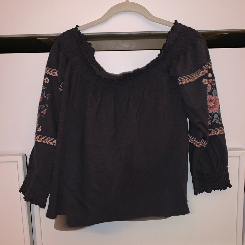 Off the shoulder long sleeve!
